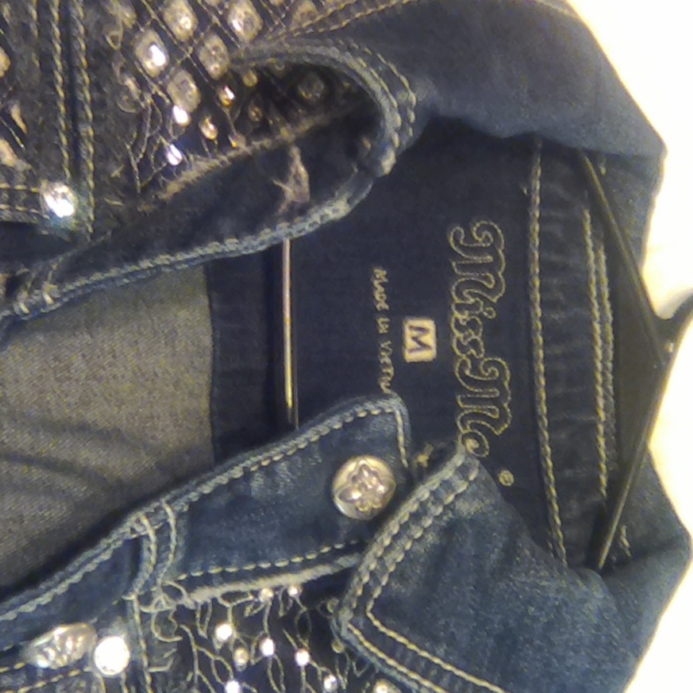 Jean jacket - Picture 2 of 3
